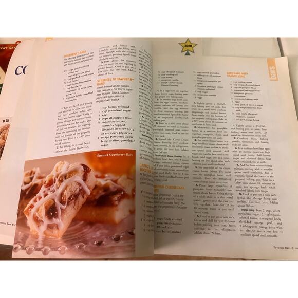 Assorted Vintage Holiday Christmas Cookbooks, Magazines, Fall, Holiday, Sweets - Picture 7 of 8